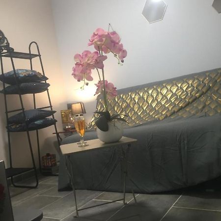 Chez Sandy Bed & Breakfast Aubagne Eksteriør bilde