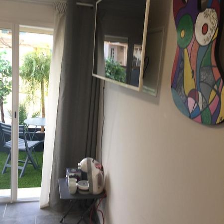 Chez Sandy Bed & Breakfast Aubagne Eksteriør bilde