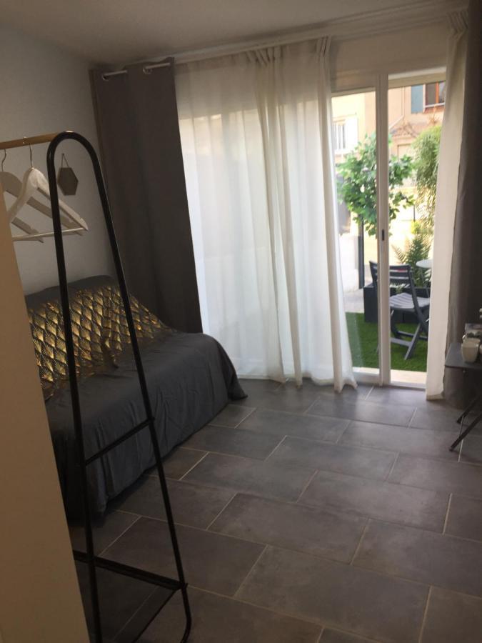 Chez Sandy Bed & Breakfast Aubagne Eksteriør bilde